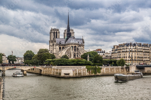 Notre de Dame de Paris Cathedral in France © pierrick