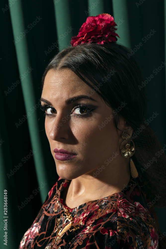 Fototapeta premium Close-up pretty dancer looking at camera