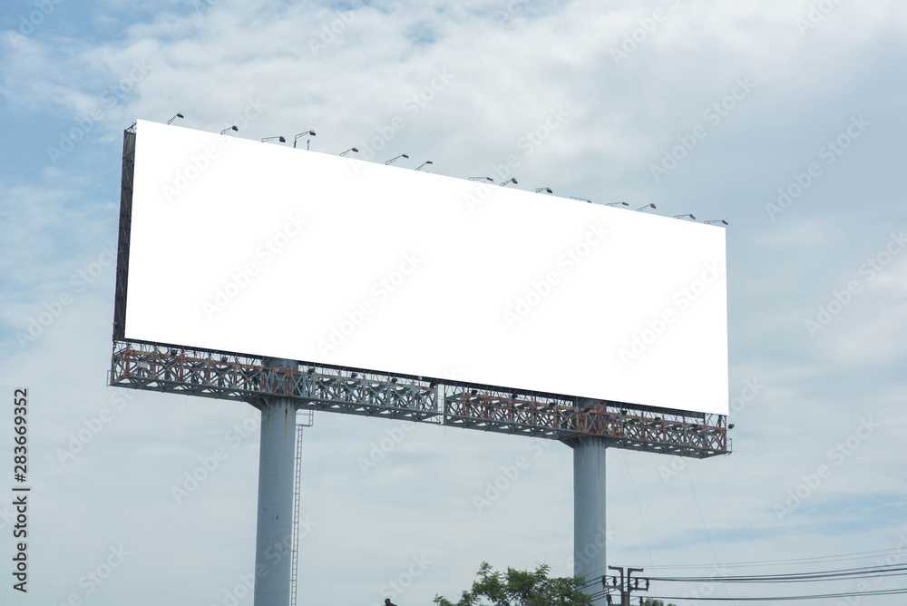 Obraz premium Blank billboard for new advertisement.