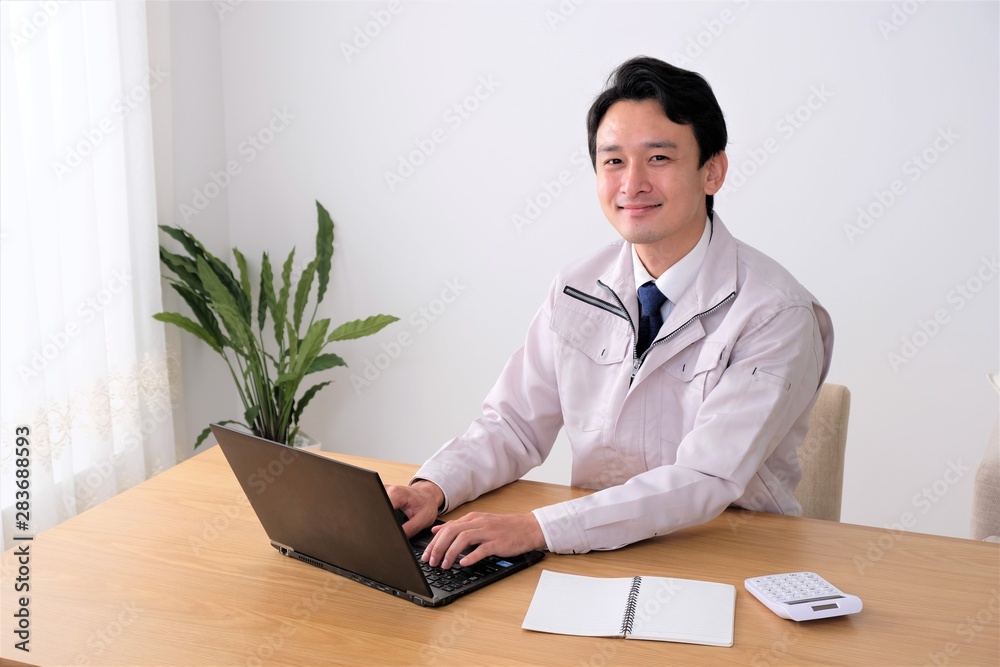 作業着を着た男性 ポートレート 作業着を着た男性 ポートレート