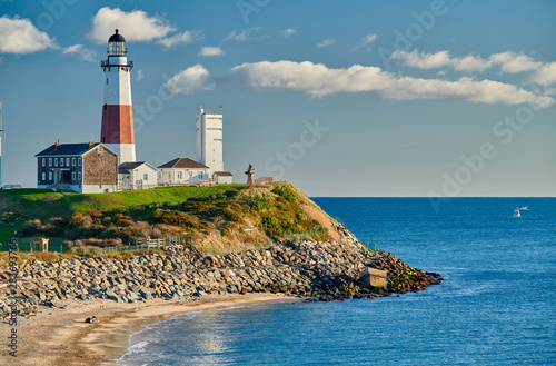 Fotografia Montauk Lighthouse and beach, Long Island, New York, USA.