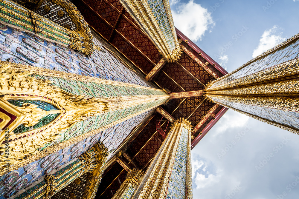 Building details in Wat Phra Kaew bangkok