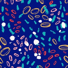 Acrylglasbilder Dunkelblaue Muster Bunte ovale Pinselstriche auf Blau  © Good Studio