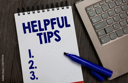 Foto Handwriting text Helpful Tips