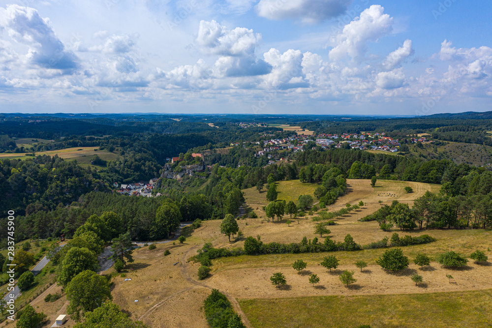 Blick auf Pottenstein/Deutschland in der Fränkischen Schweiz