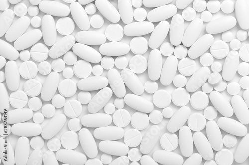 Fototapeta Naklejka Na Ścianę i Meble -   white pills background