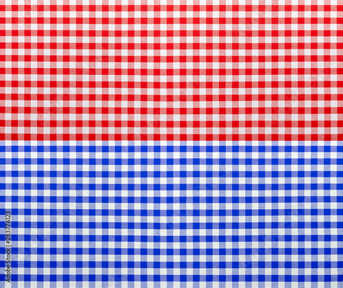 Karierte Oktoberfest Tischdecke in Rot und Blau