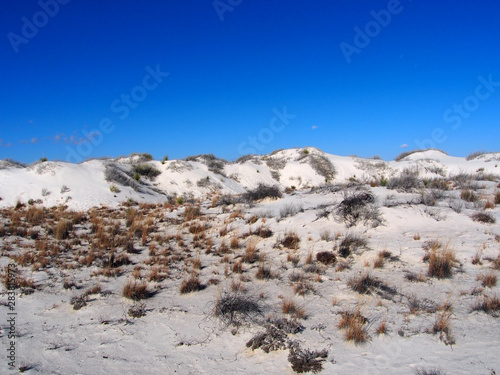 White Sands National Monument, New Mexico © achraca