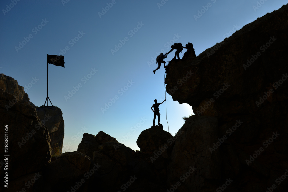 Professional team that accomplishes challenges and passion for real combat Professional team that accomplishes challenges and passion for real combat