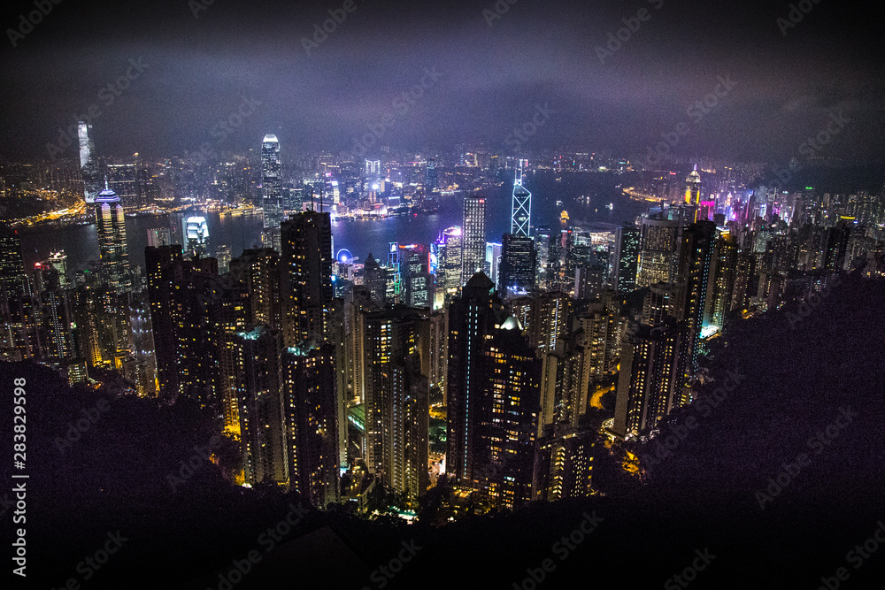Obraz premium Hong Kong city, the streets and the river