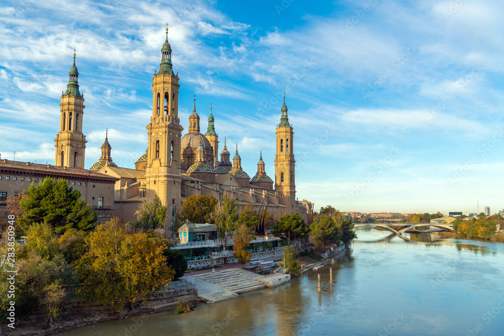 Naklejka premium view of st pauls cathedral in london