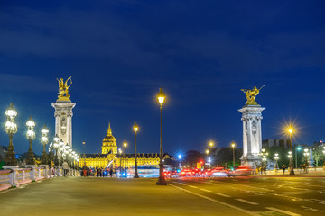 Leinwandbilder Pont Alexandre III Pariser Nachtskyline an der Seine  © Noppasinw