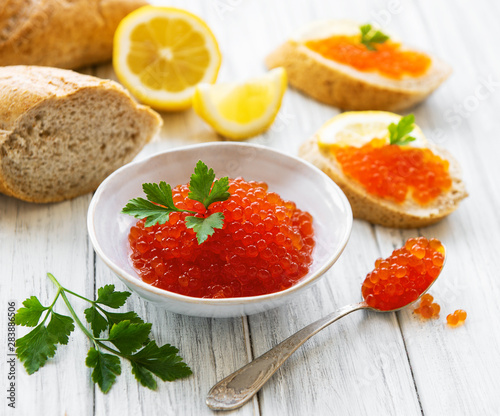 Red caviar in bowl