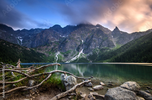 Obraz na płótnie Morskie Oko w salonie