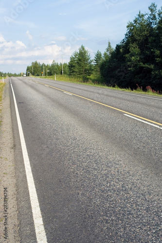 Road scene, Finland © EsaHiltula