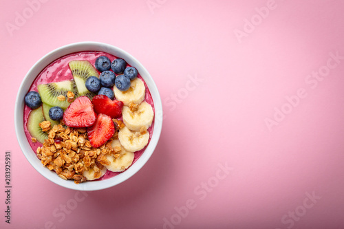 Fotografija Healthy acai smoothie bowl