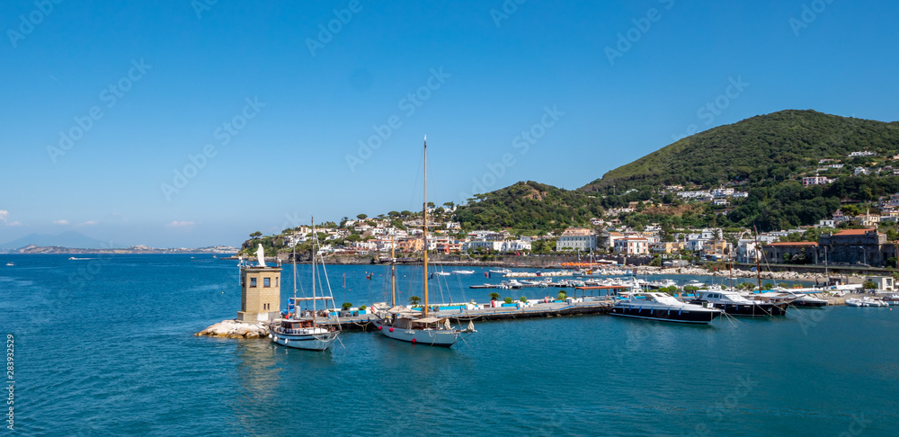 Panorama Hafen von Forio auf Ischia 