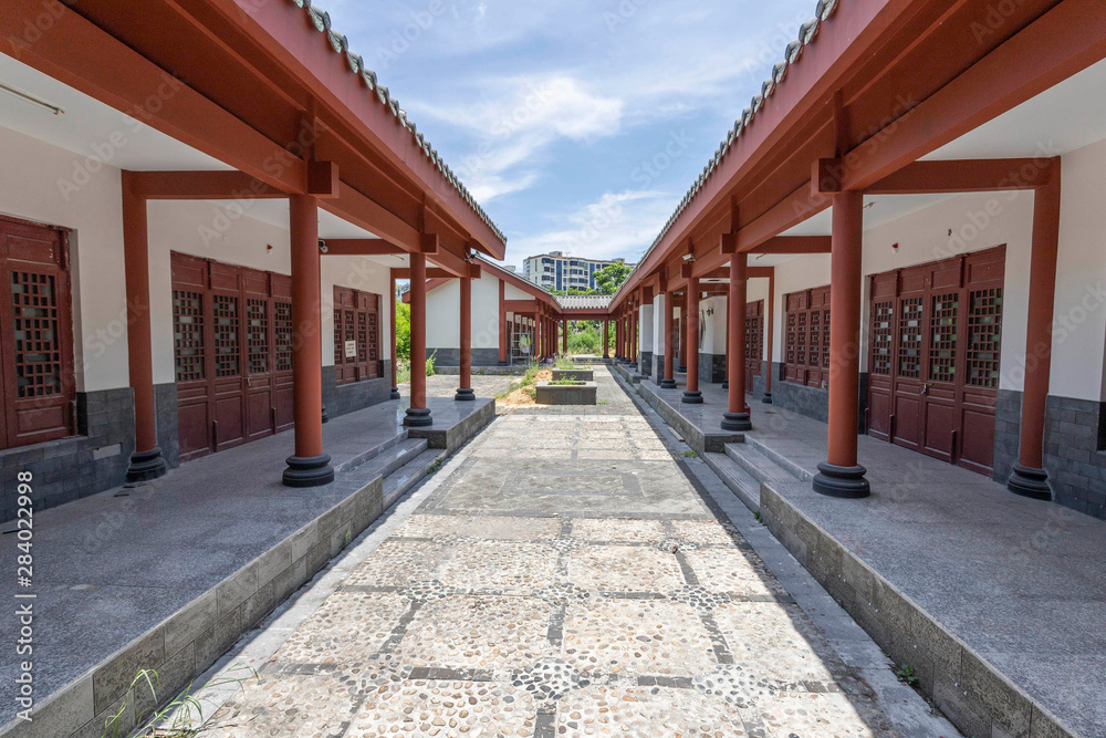 Fototapeta premium entrance to the house in Wugong Temple, Haikoy, Hainan, China