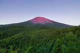 夜明けの富士山の赤富士