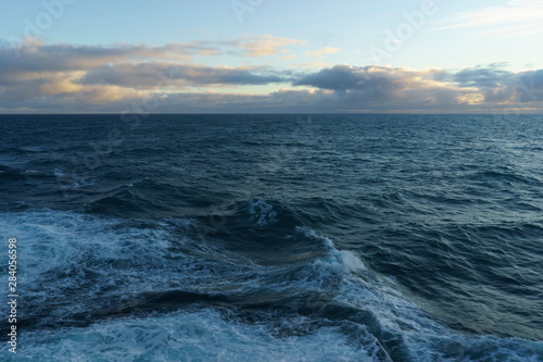 Sunset on the Norwegian Sea off the coast of Norway © Valmond