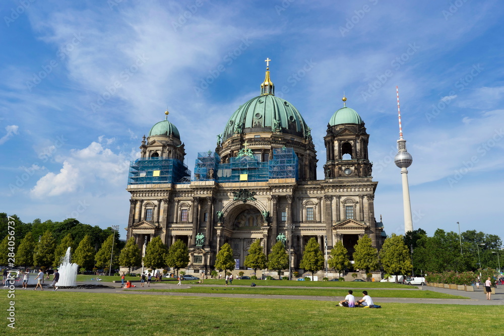 Obraz premium Berlin Cathedral or Berliner Dom on Museum island, Germany