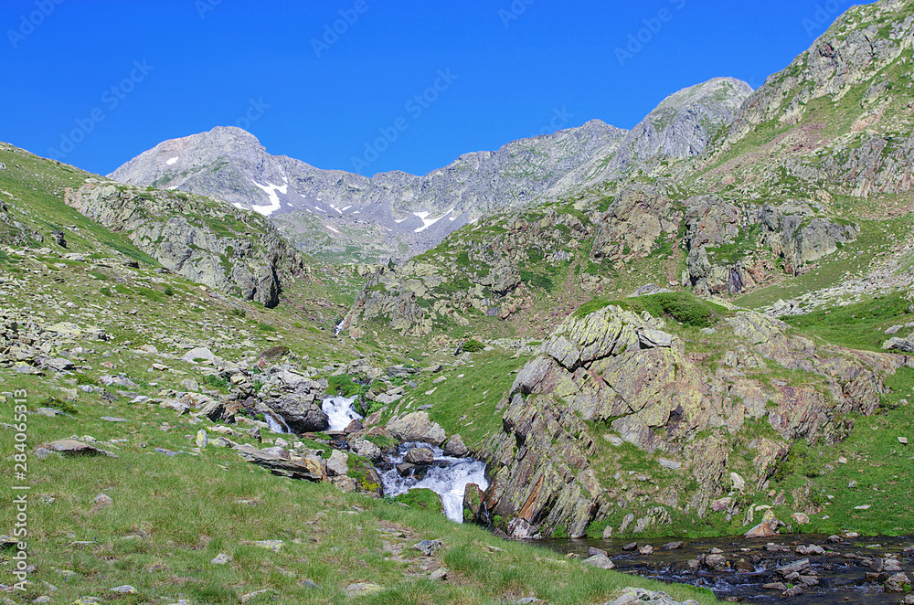 Fototapeta premium Cascades pyrénéenne