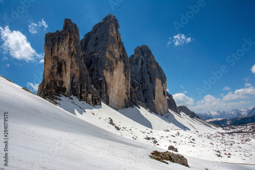Dolomiten mit 3 Zinnen und Misurina see in S  d Tirol italien