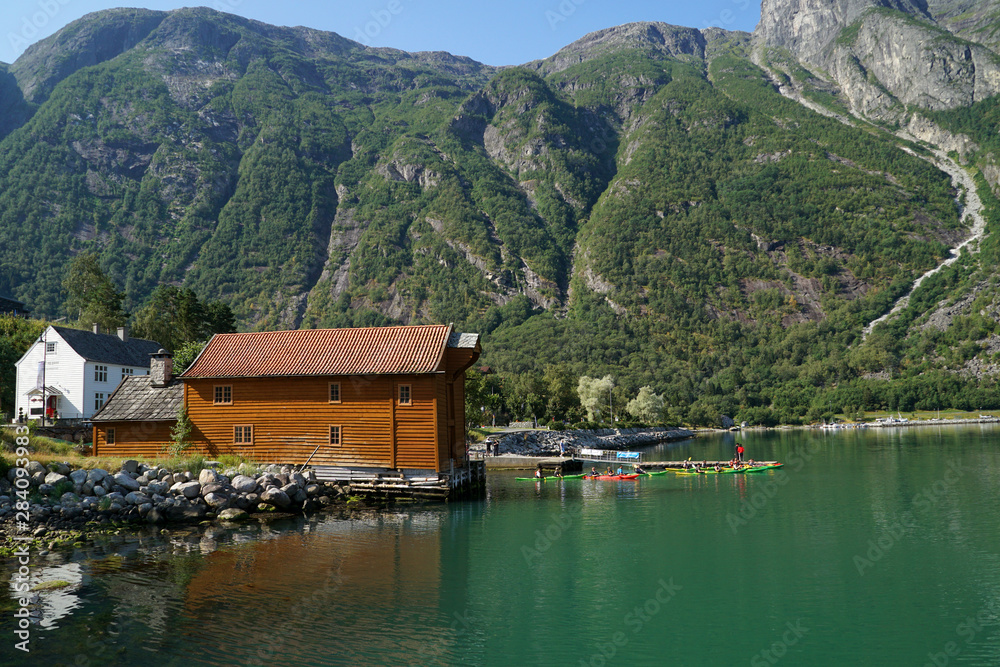 Fototapeta premium Bootshaus am Eidfjord