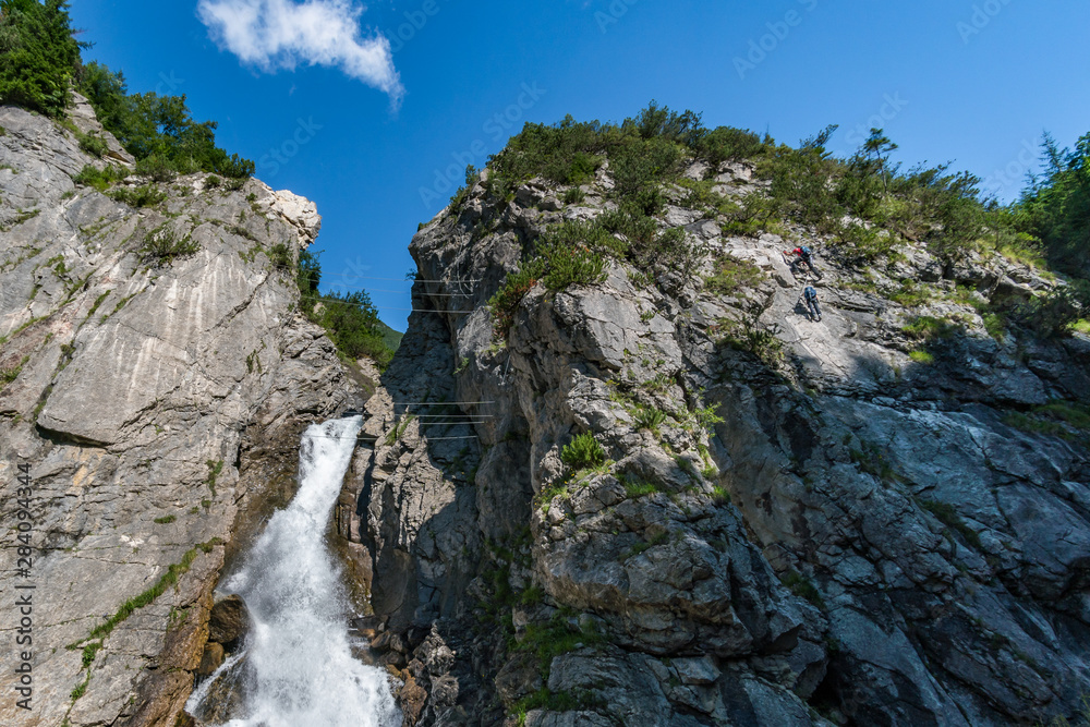 Simms-Wasserfall Klettersteig in Holzgau