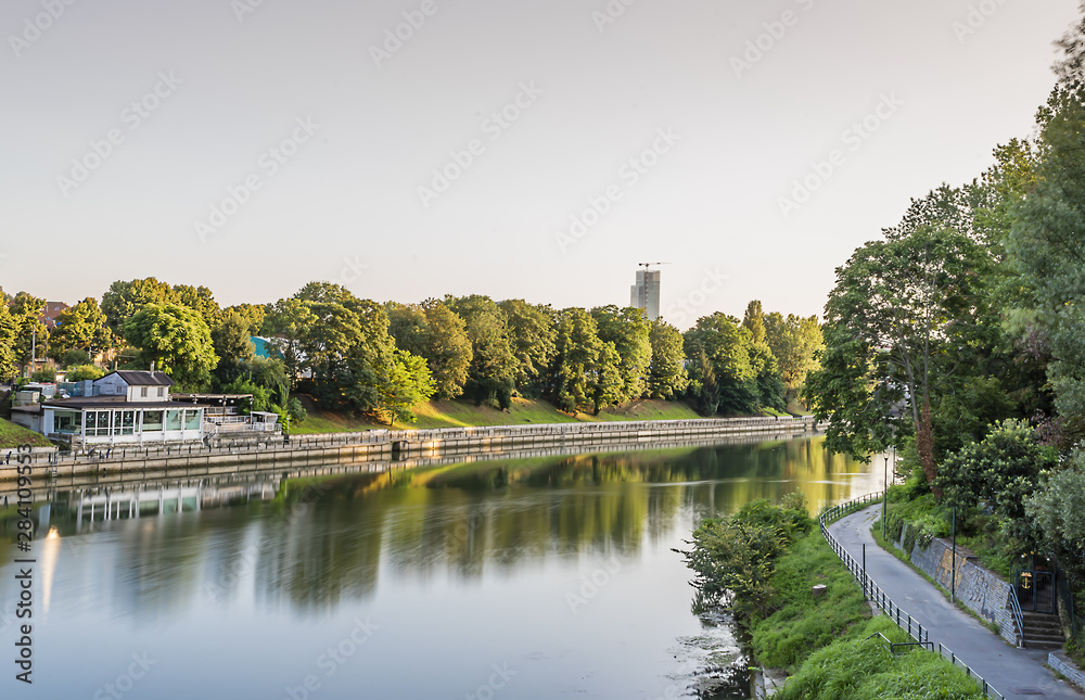 Fototapeta premium Torino, tramonto sulle rive del Po