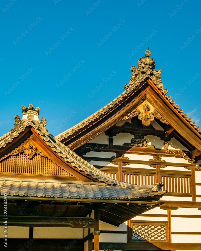 Fototapeta premium Temple Facade, Kyoto, Japan