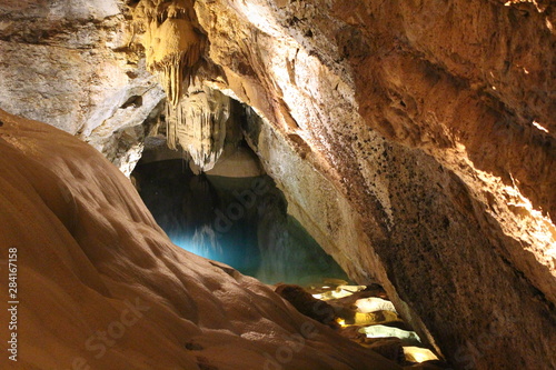 Fotografi grotte de Traduc