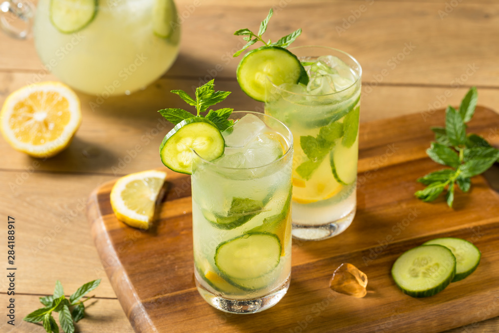 Fototapeta premium Homemade Cucumber Mint Lemonade