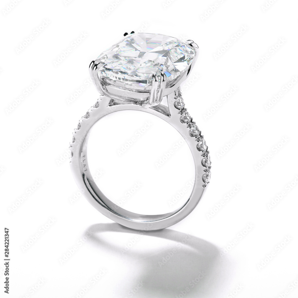 Cushion Cut Diamond Pave Cushion Cut Diamond Pave