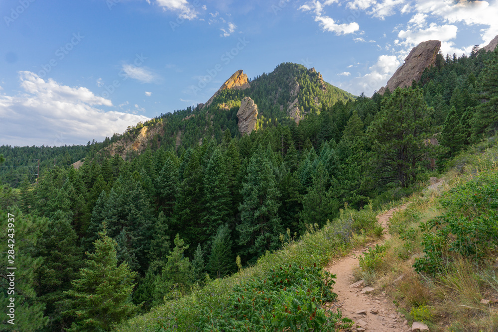 Hiking trails through flatirons Boulder Colorado