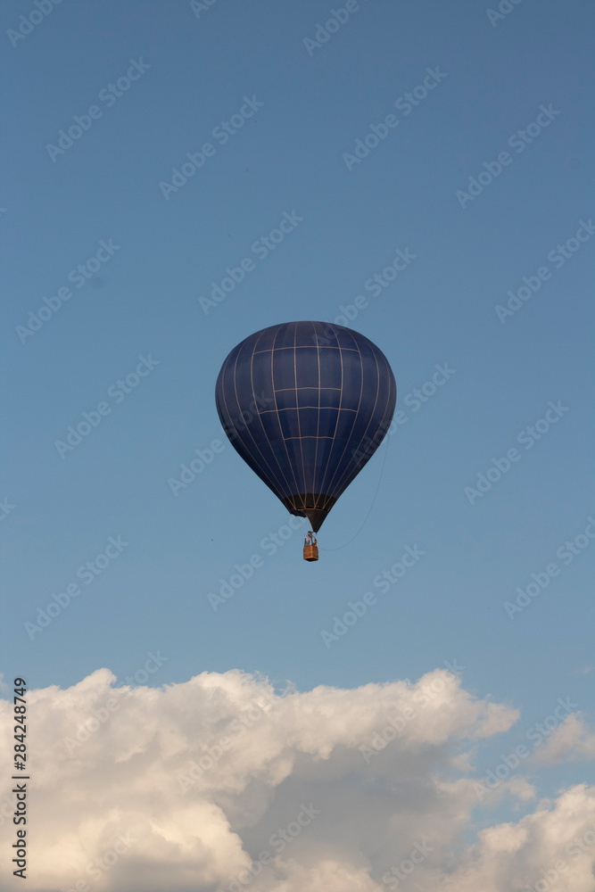 Naklejka premium Ballons in the sky