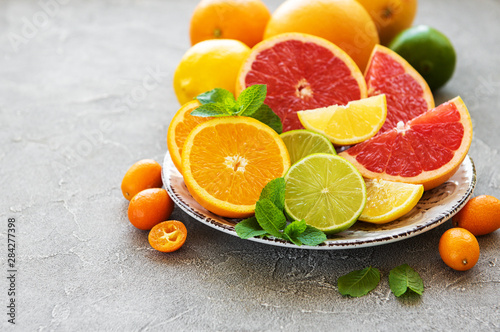 citrus fresh fruits