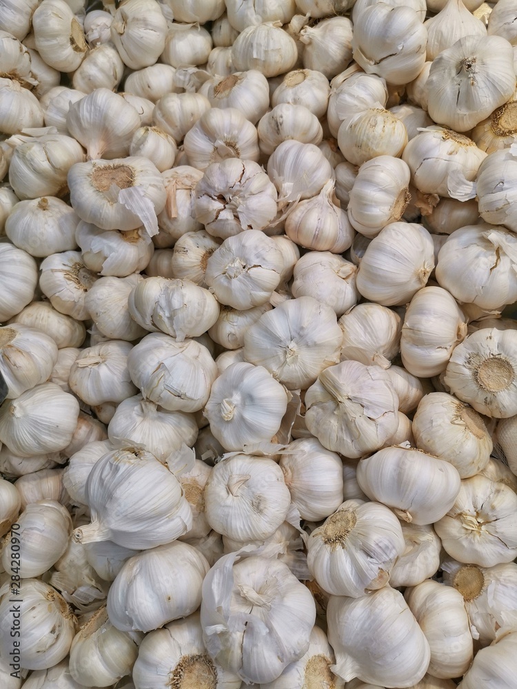 RAW GARLIC