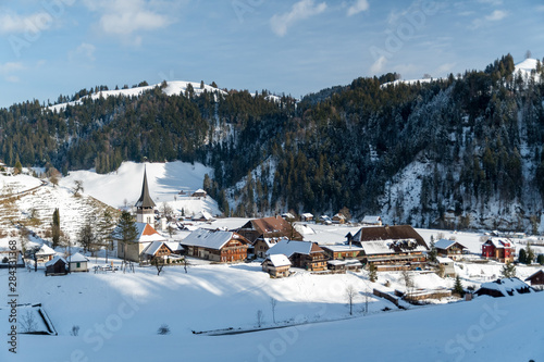 Winter in Trub Dorf im tiefverschneiten Emmental © schame87