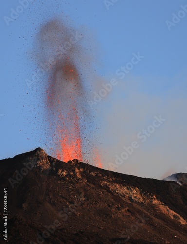 explosion volcanique