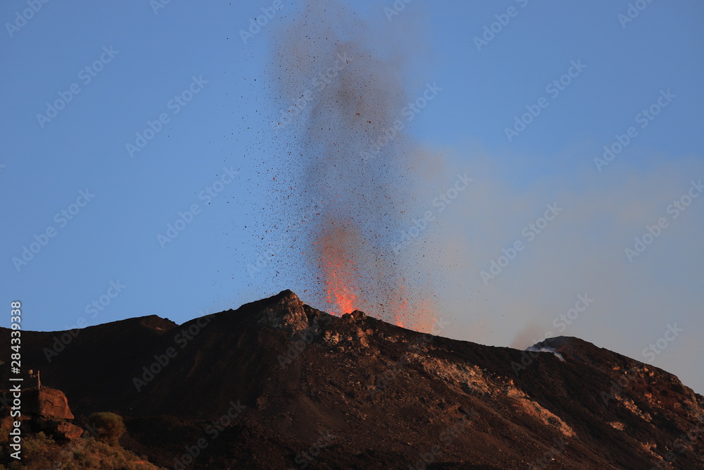 explosion volcanique