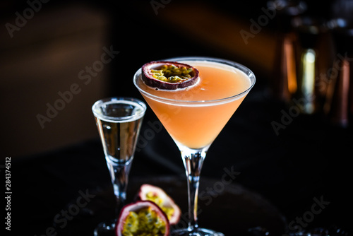 passion fruit & prosseco cocktail 