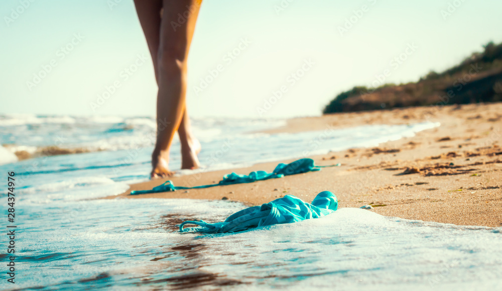 Surf Girl Naked