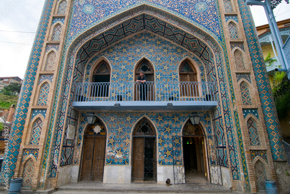 Obraz premium Orbeliani Bathhouse, tiles facade, Islamic styled Sulfur Baths, Tbilisi, Georgia