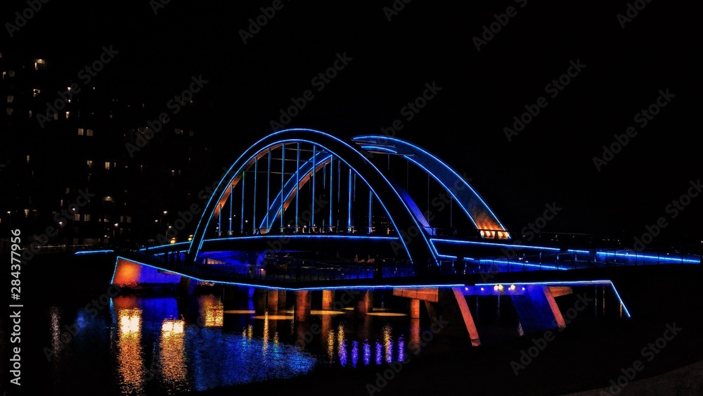 Obraz premium Lighting Bridge