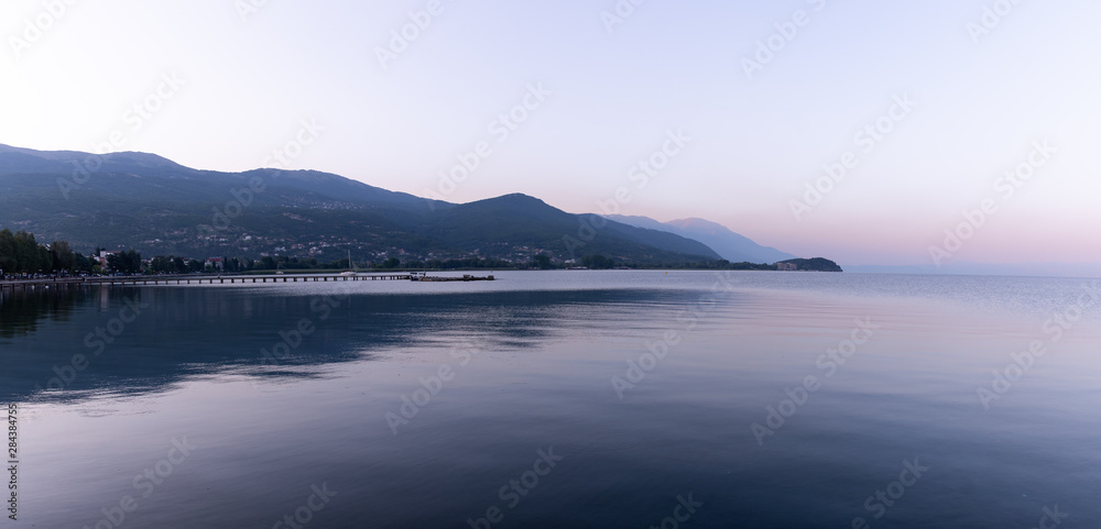 Lever de soleil au lac d'Ohrid