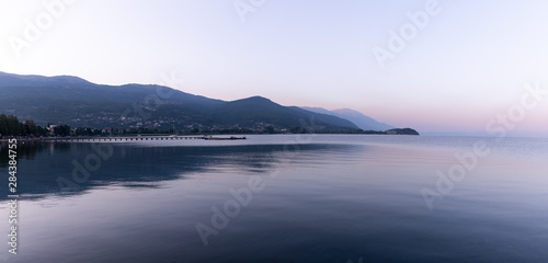 Lever de soleil au lac d'Ohrid