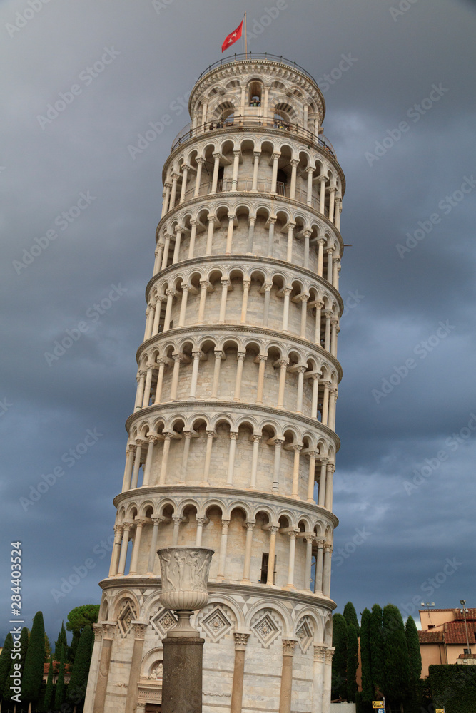 Italy, Pisa. Torre Pendente di Pisa, Leaning Tower of Pisa.