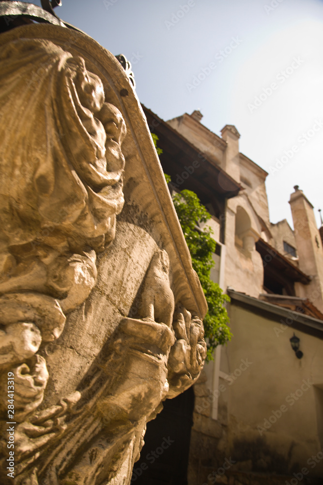 Obraz premium Romania, Bran. 14th Century Bran Castle (Draculas' Castle).
