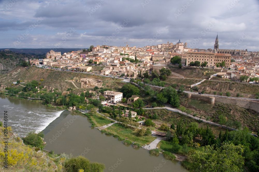 Spain, Castilla-La Mancha,Toledo. Overviews of historic city, Tagus river (aka Rio Tajo).